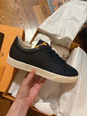 Tod's Black Leather Sneakers with Cream Sole Allacciata Cassetta Brand NEW NWT